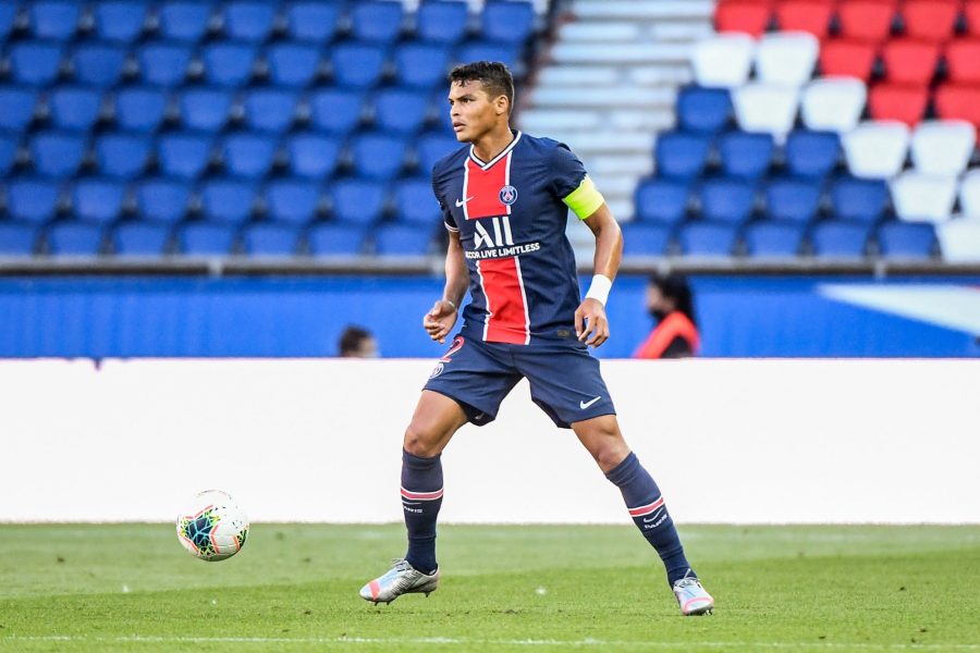 Thiago Silva se "très touché" par un hommage des supporters du PSG