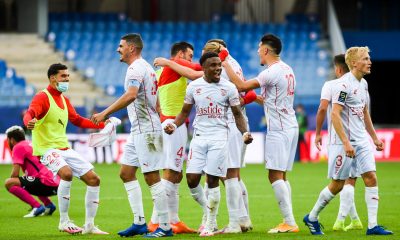 Nîmes/PSG - Burner souligne qu'il faut "rester concentré pour ne pas prendre des tempêtes"