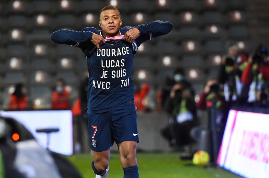 Mbappé rend un hommage émouvant à Lucas "parti rejoindre les étoiles"