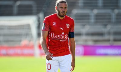 Nîmes/PSG - Ripart regrette le carton rouge et "on a craqué à la fin."