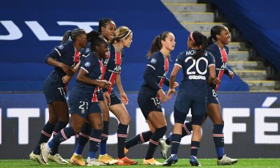 Le PSG s'impose face à l'OL et prend la première place de la D1 !  