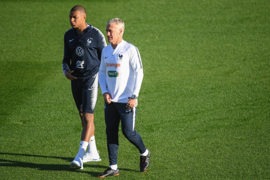 Deschamps défend Mbappé et ne s'inquiète pas face à sa disette en Ligue des Champions