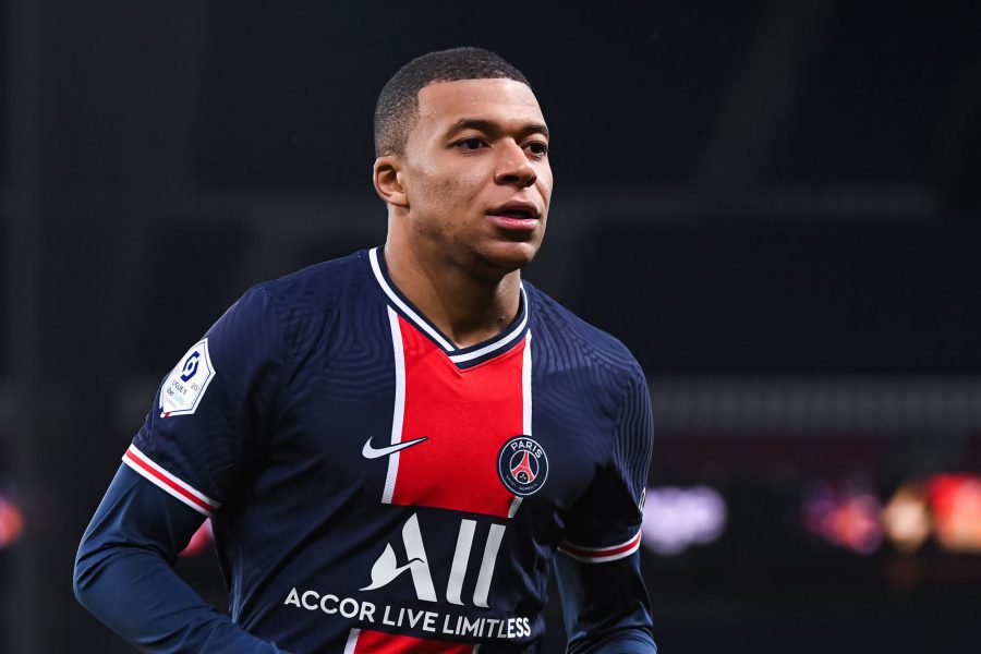 Mbappé «faut absolument qu’il reste au PSG» souligne Bitton