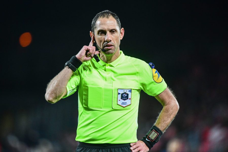 Nantes/PSG - Lesage arbitre du match, attention aux cartons rouges