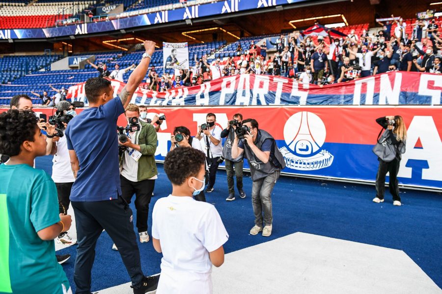 Thiago Silva envoie un message aux supporters du PSG "Vous avez été incroyables"