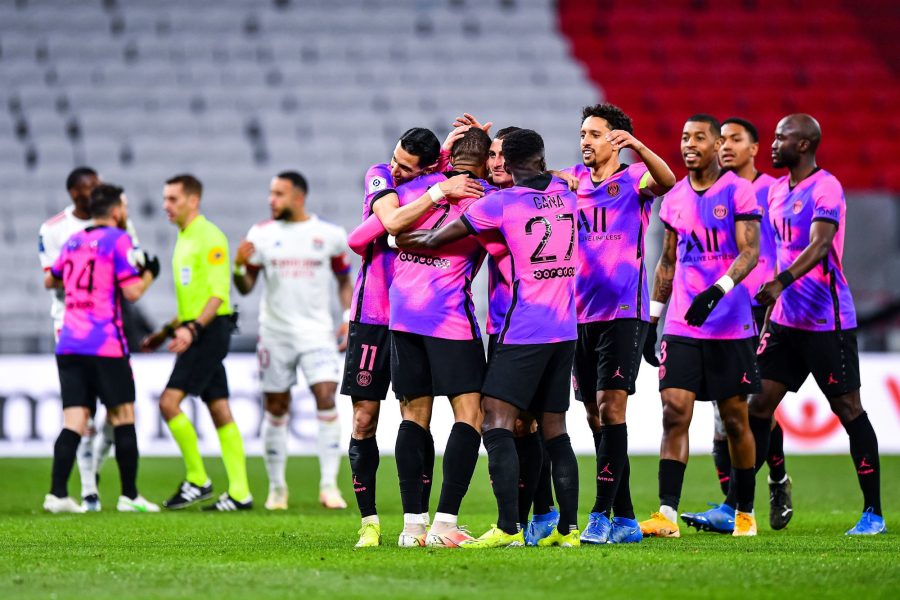 Les images du PSG ce dimanche: La première place pour Paris!