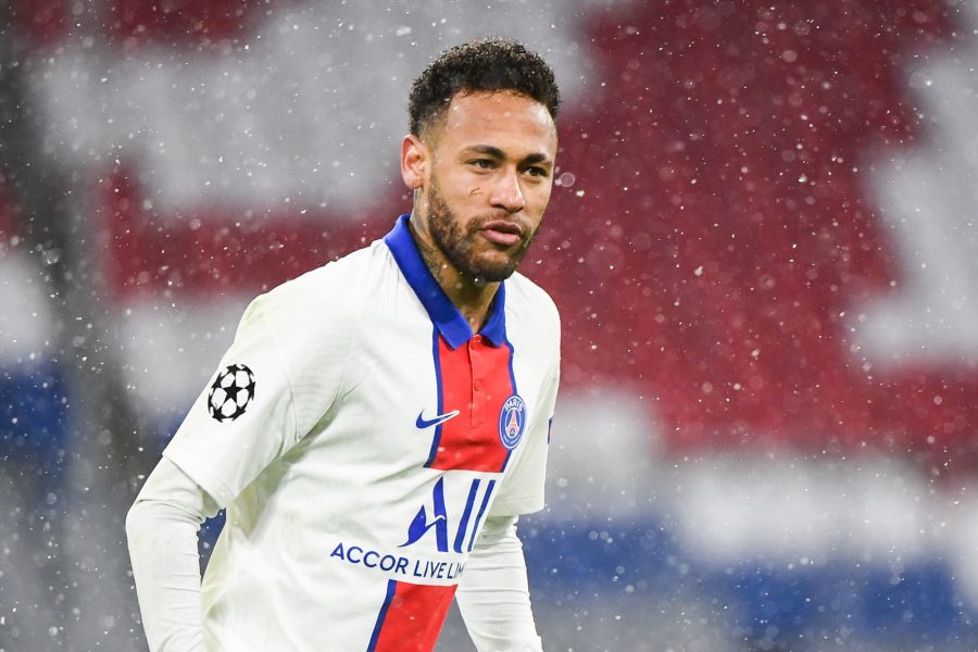 Un homme essayé de s'introduire chez Neymar pour « transmettre la parole de Dieu »