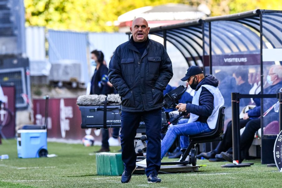 Antonetti évoque des "attitudes que me gênent" au PSG