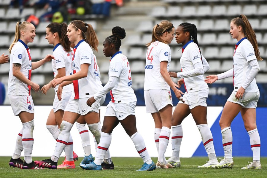 Paris FC/PSG - Le PSG remporte le derby et reprend la première place