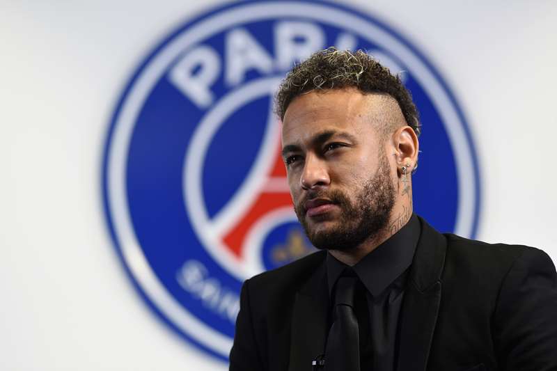 Neymar veut «remporter tous les titres avec le PSG»