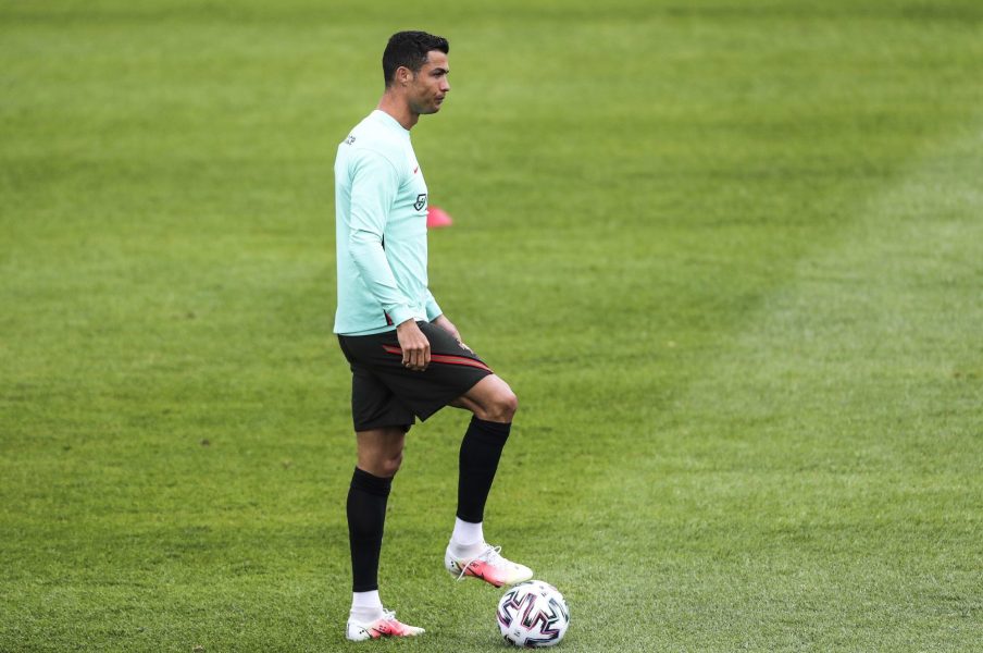 Mercato - Cristiano Ronaldo, le PSG est la piste la « plus chaude » selon le CDS