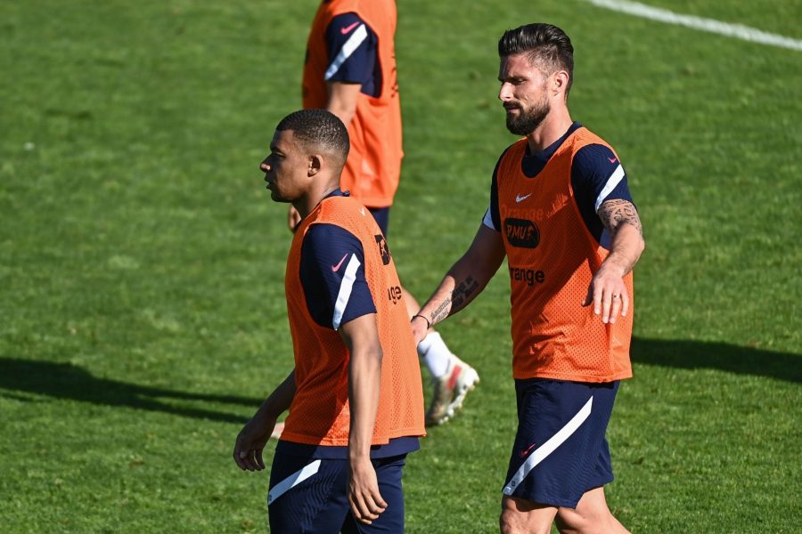 Rothen estime que "c'est à Mbappé de faire un peu plus d'efforts" avec Giroud