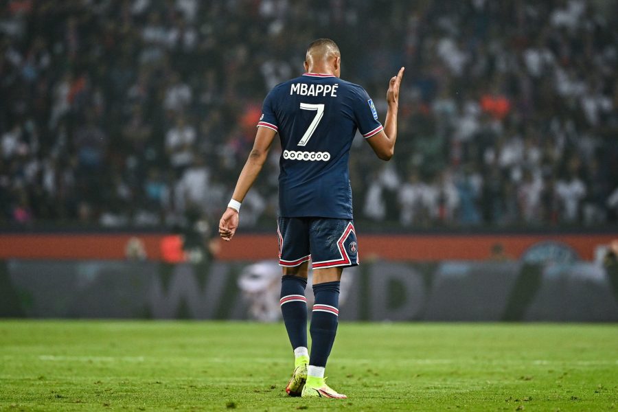 Mercato - Téléfoot fait le point sur le dossier Mbappé, qui « n'ira pas au bras de fer »