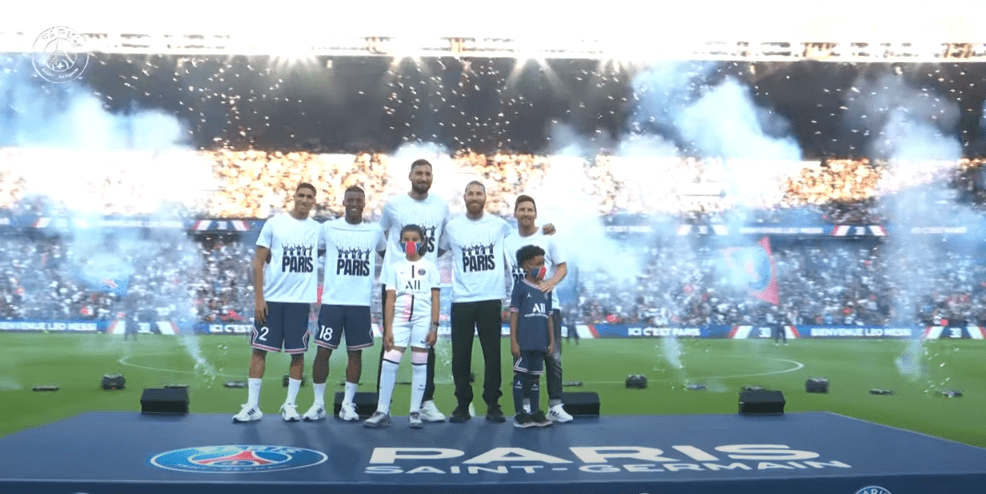 Revivez la présentation des recrues du PSG au Parc des Princes au plus près des joueurs  