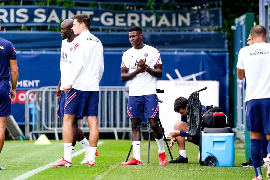 Nuno Mendes «heureux» d'être au PSG a hâte de «jouer dans ce magnifique stade»