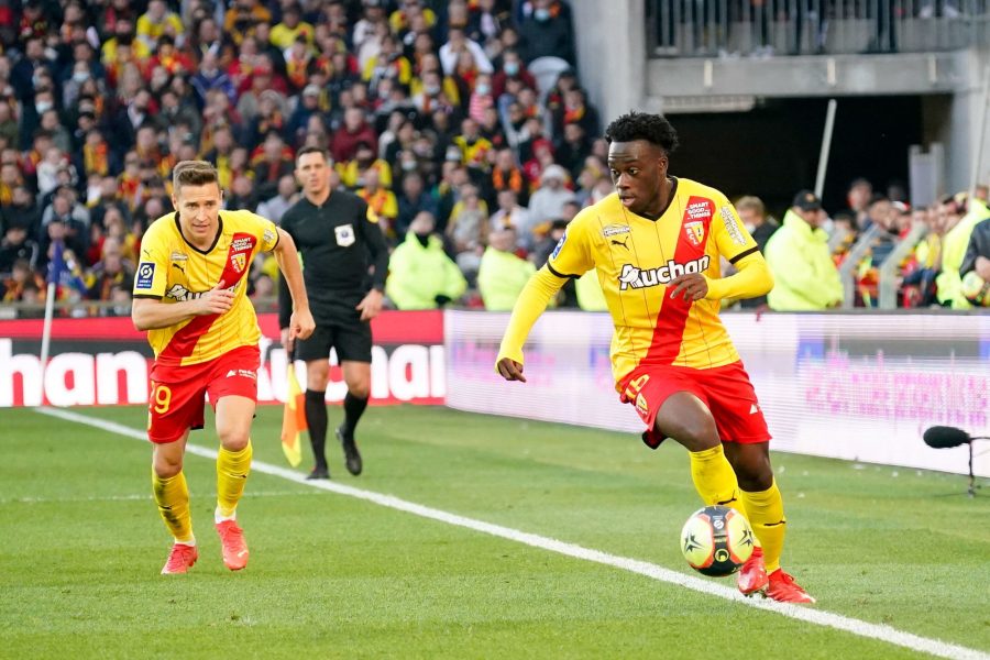 Kalimuendo veut se concentrer sur sa fin de saison au RC Lens avant d'évoquer son avenir