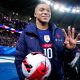 Mbappé savoure "une soirée parfaite" et répète l'envie d'écrire "l'histoire de mon pays"