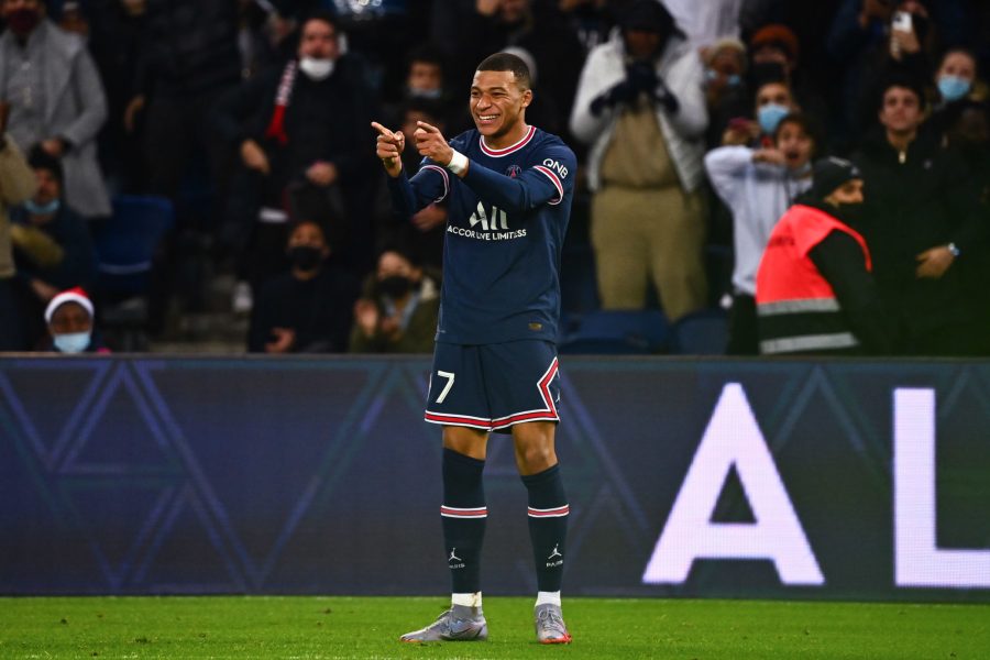 Mbappé largement élu joueur du mois de décembre du PSG par les supporters