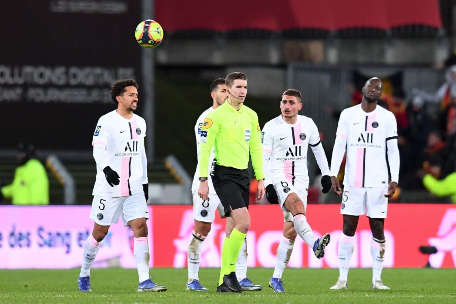 Les arbitres de Ligue 1 et Ligue 2 invités à lutter plus "fermement contre les contestations"