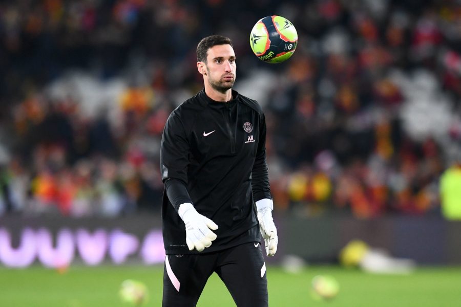 Mercato - Sergio Rico, l'option AC Milan se referme  