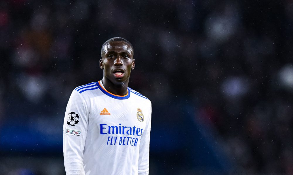 Mercato - Ferland Mendy annoncé dans le viseur du PSG et Manchester City