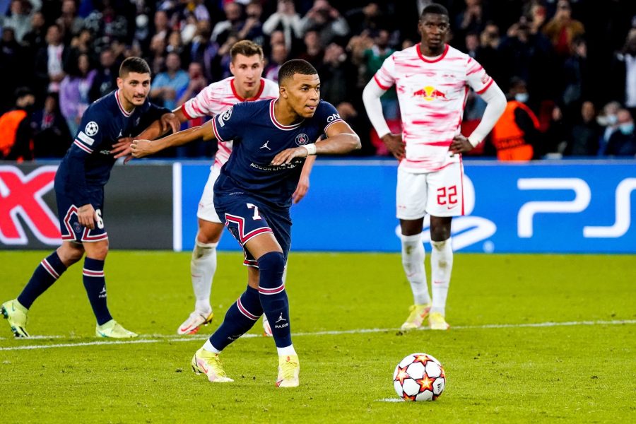 Le PSG en difficulté sur les penaltys, Mbappé est "prêt" à tirer