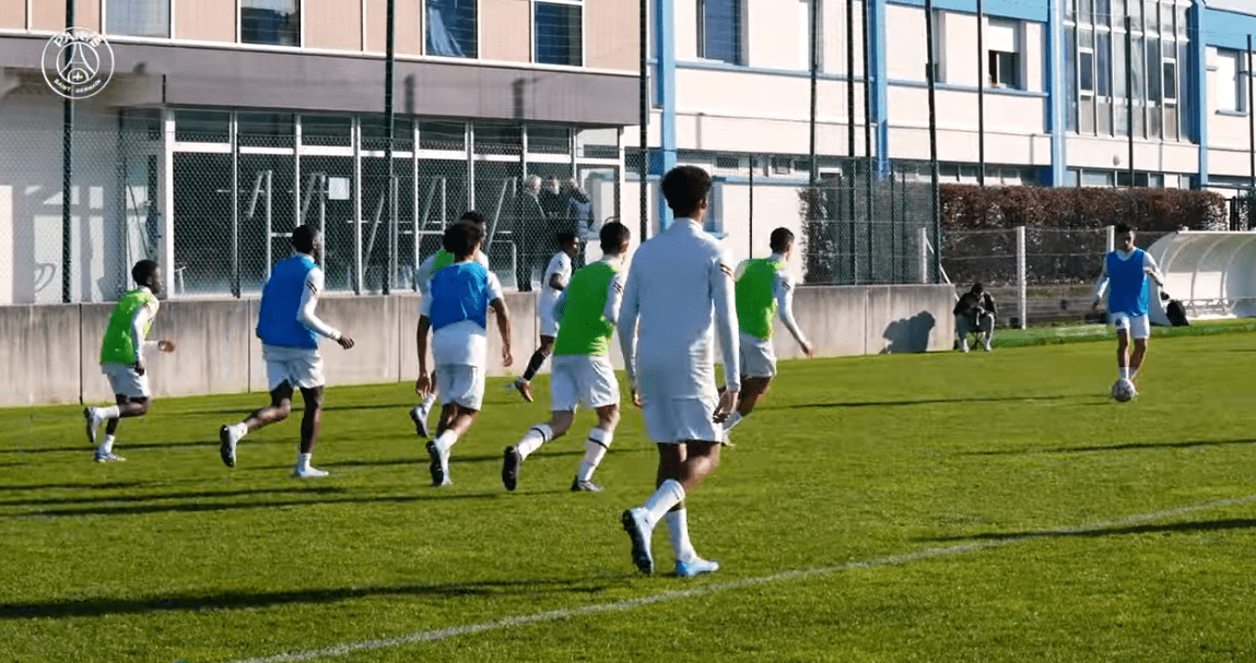 Revivez le début d'année 2022 des U19 du PSG en immersion