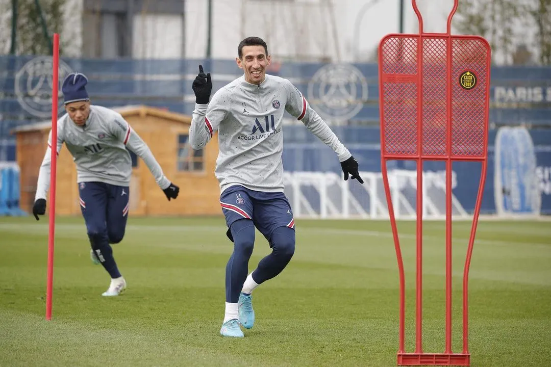 Les images du PSG ce jeudi: Entraînement et programme du mois de Mars