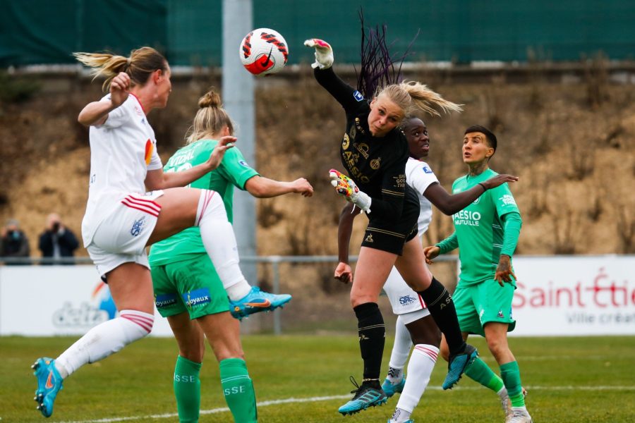 Féminines - Lyon concède le nul à Saint-Etienne, le PSG reste à 3 points de retard !