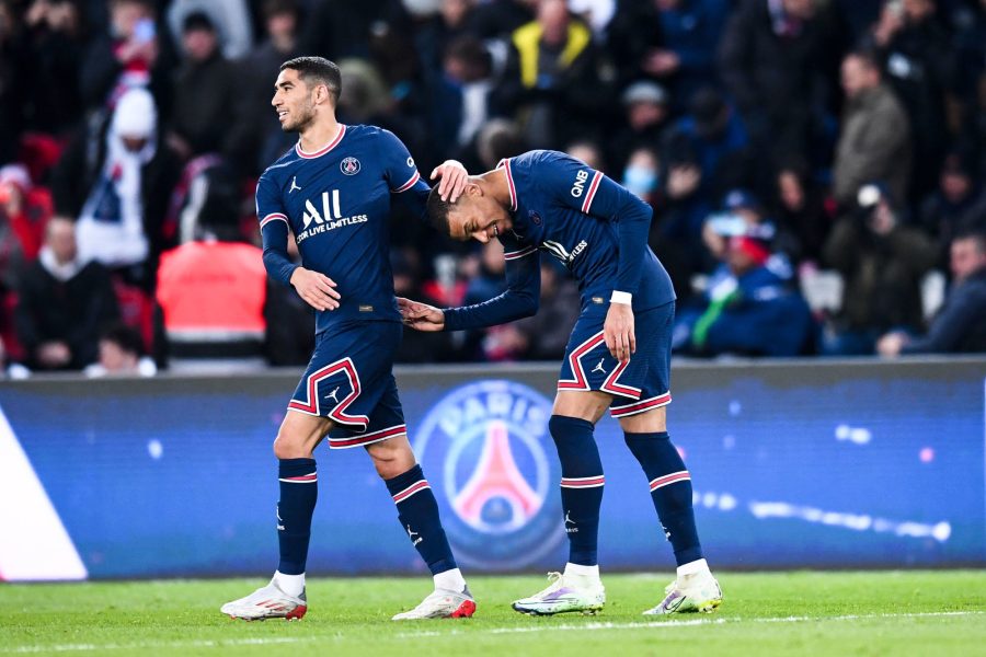 Les images du PSG ce mardi: célébration de la victoire face à Lorient, et Mbappé meilleur passeur