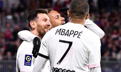 Les meilleurs actions entre Neymar, Messi et Mbappé