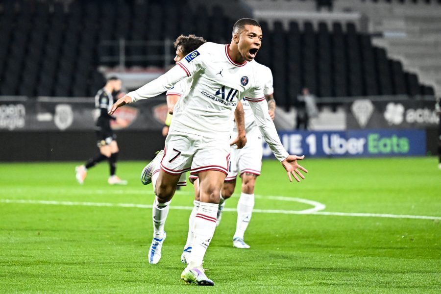 Angers/PSG - Mbappé devient le premier joueur à plus de 20 buts en 2022