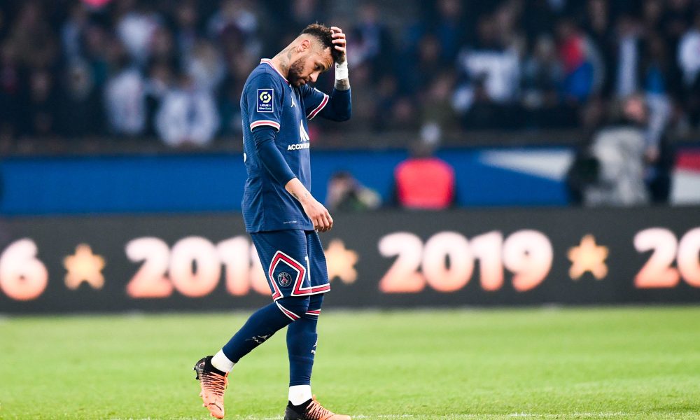 Neymar «ne peut pas partir comme ça», analyse Anelka