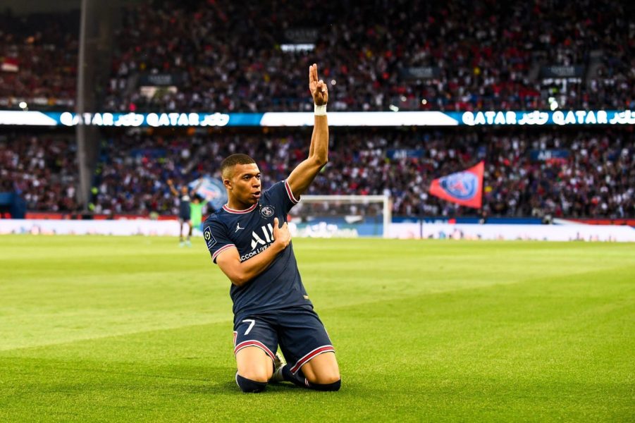 Mbappé est de retour au Camp des Loges pour la préparation du PSG