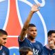 Mercato - Mbappé a un accord avec le PSG et le Real, il doit choisir annonce sa mère