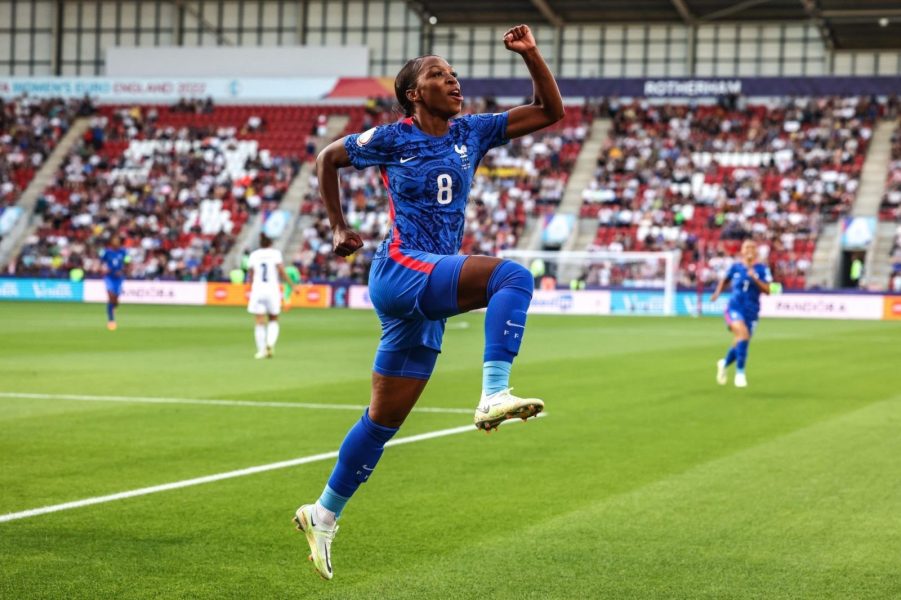 France/Italie - Geyoro savoure la victoire et son triplé