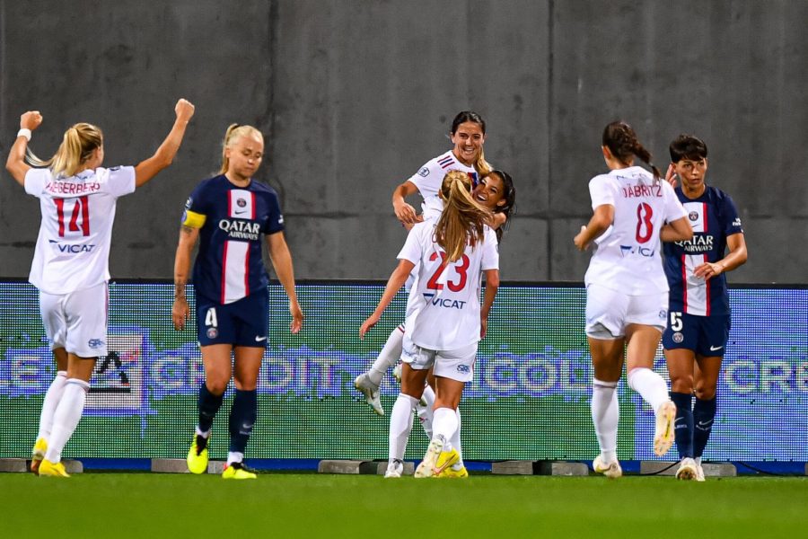 Danielle van de Donk célébration but Lyon/PSG