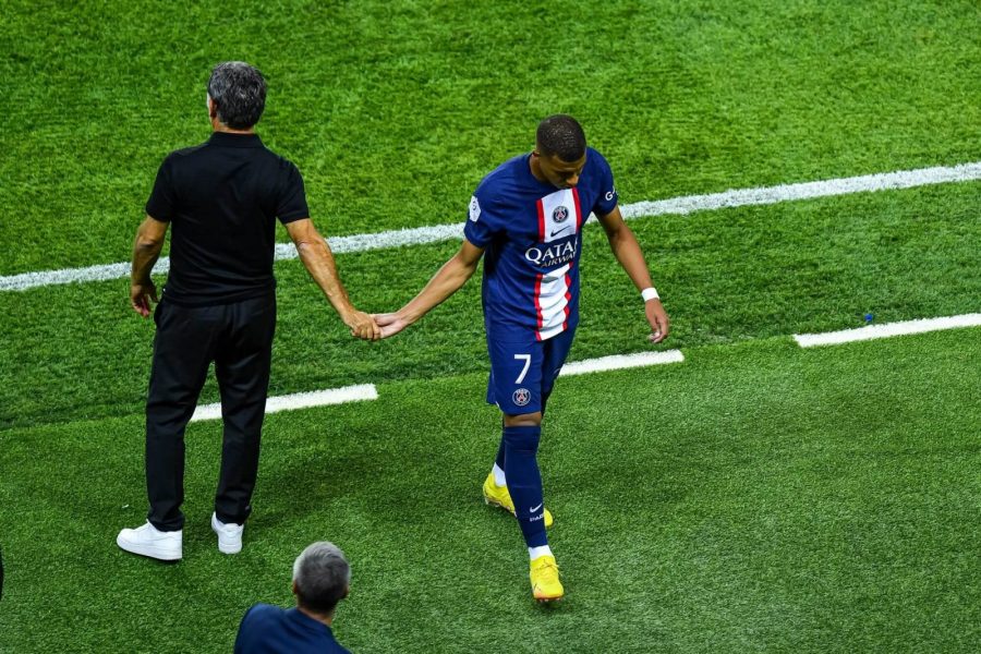 Mbappé déçu par les choix du PSG et isolé dans le vestiaire ?