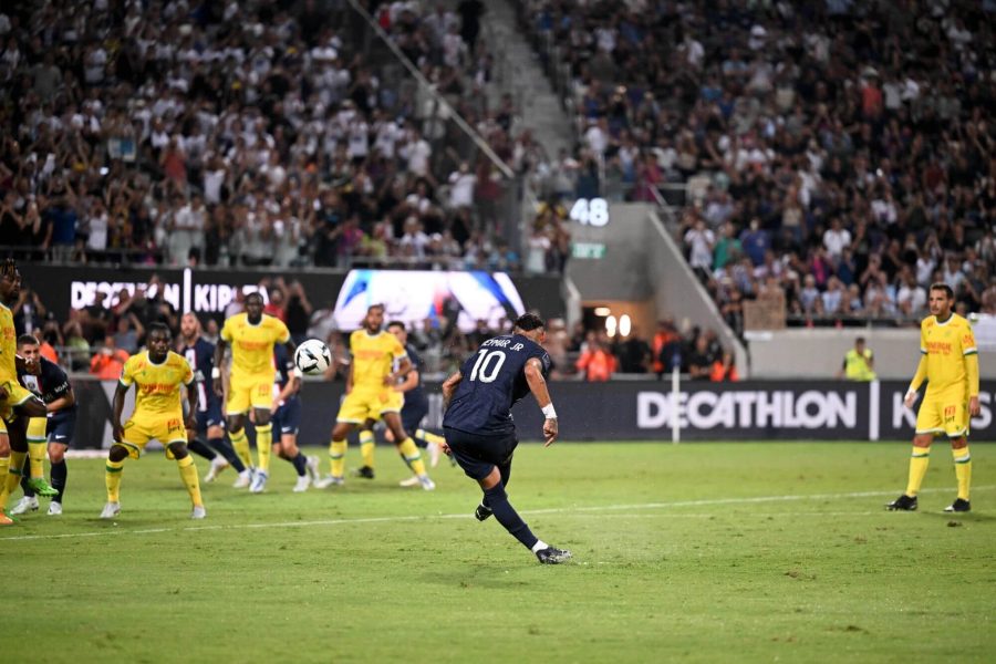 Neymar raconte son but sur coup-franc contre Nantes lors du Trophée des Champions