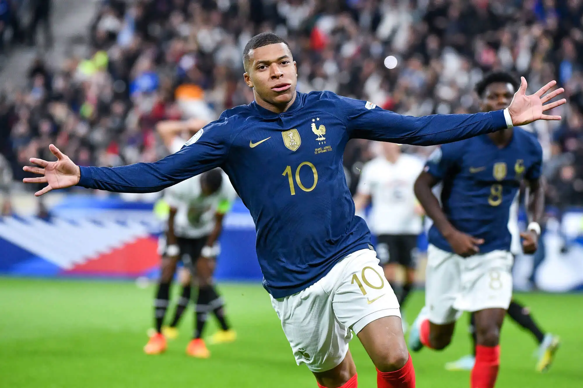 Mbappé explique avoir "beaucoup plus de libertés" en Bleus qu'au PSG