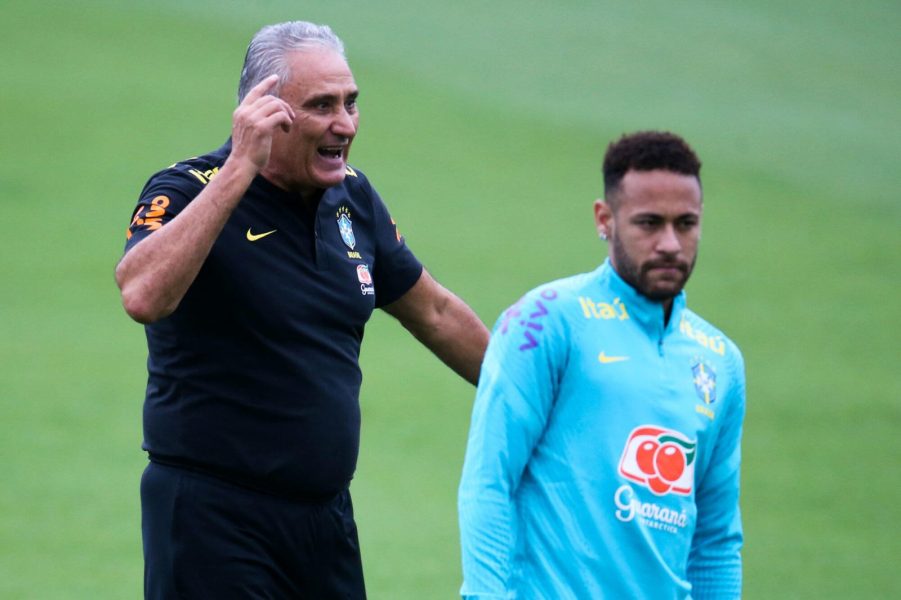 Tite félicite Neymar et le PSG pour son état de forme