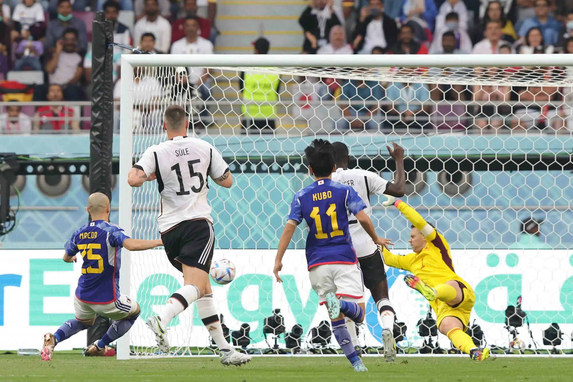 Résumé Allemagne/Japon en vidéo (1-2), les Allemands prennent une leçon !