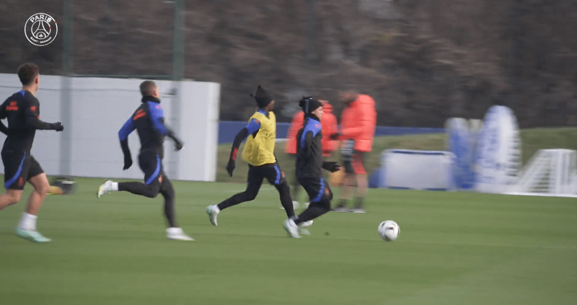 PSG/Paris FC - Revivez des extraits de l'entraînement avant le match amical