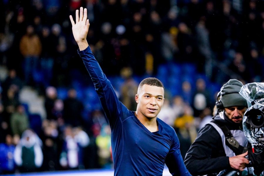 Le PSG lance sa campagne de réabonnement avec Mbappé à l'affiche