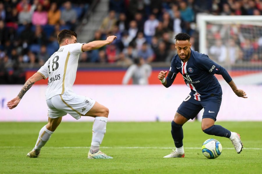 Rai défend Neymar "je garde l'espoir"