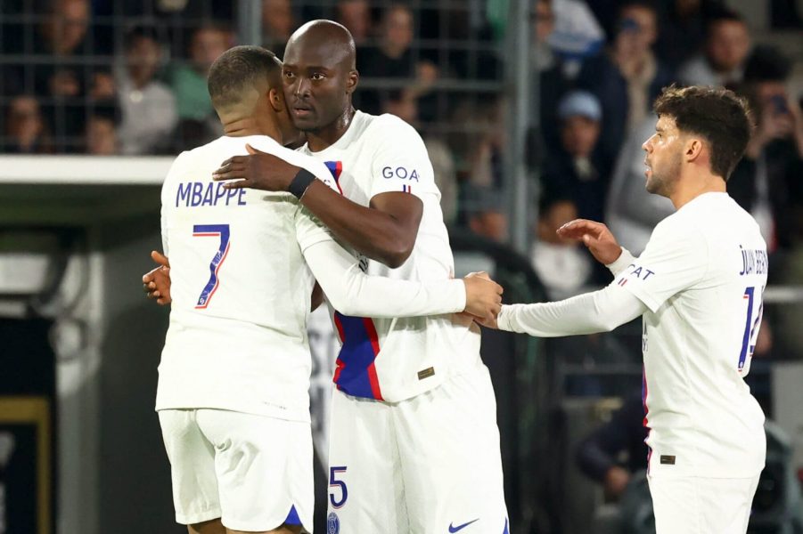 Danilo élu meilleur joueur du PSG du mois d'avril