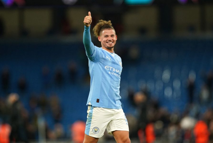 Mercato - Le PSG veut recruter un autre milieu, Kalvin Phillips proposé