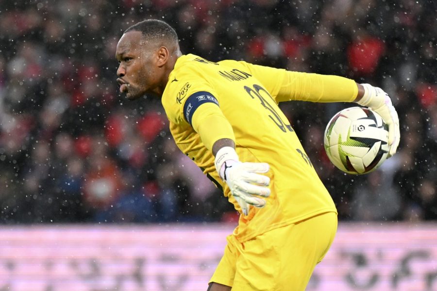 Mandanda PSG/Rennes