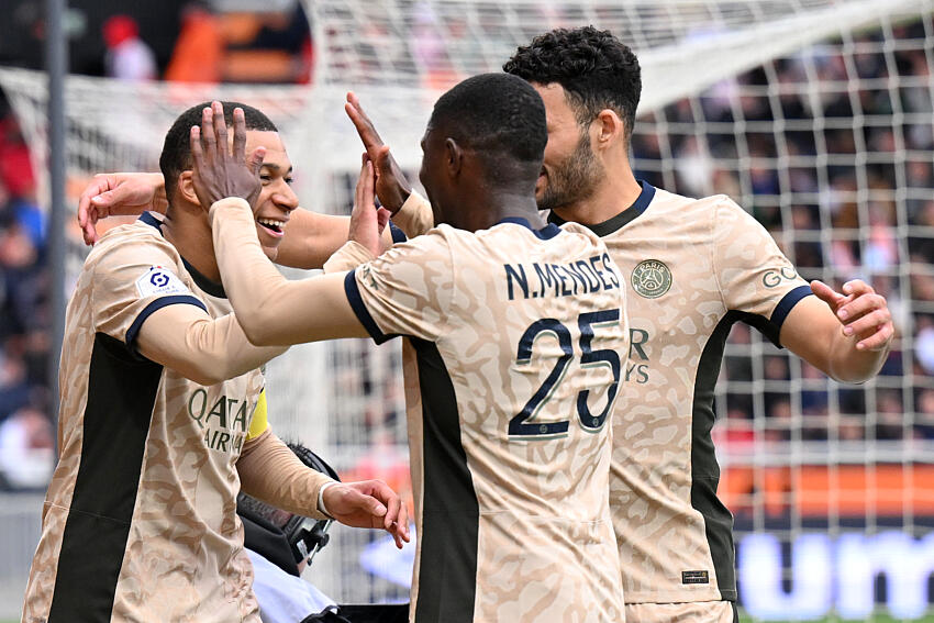 Revue de presse : Le PSG gagne à Lorient et attend le titre