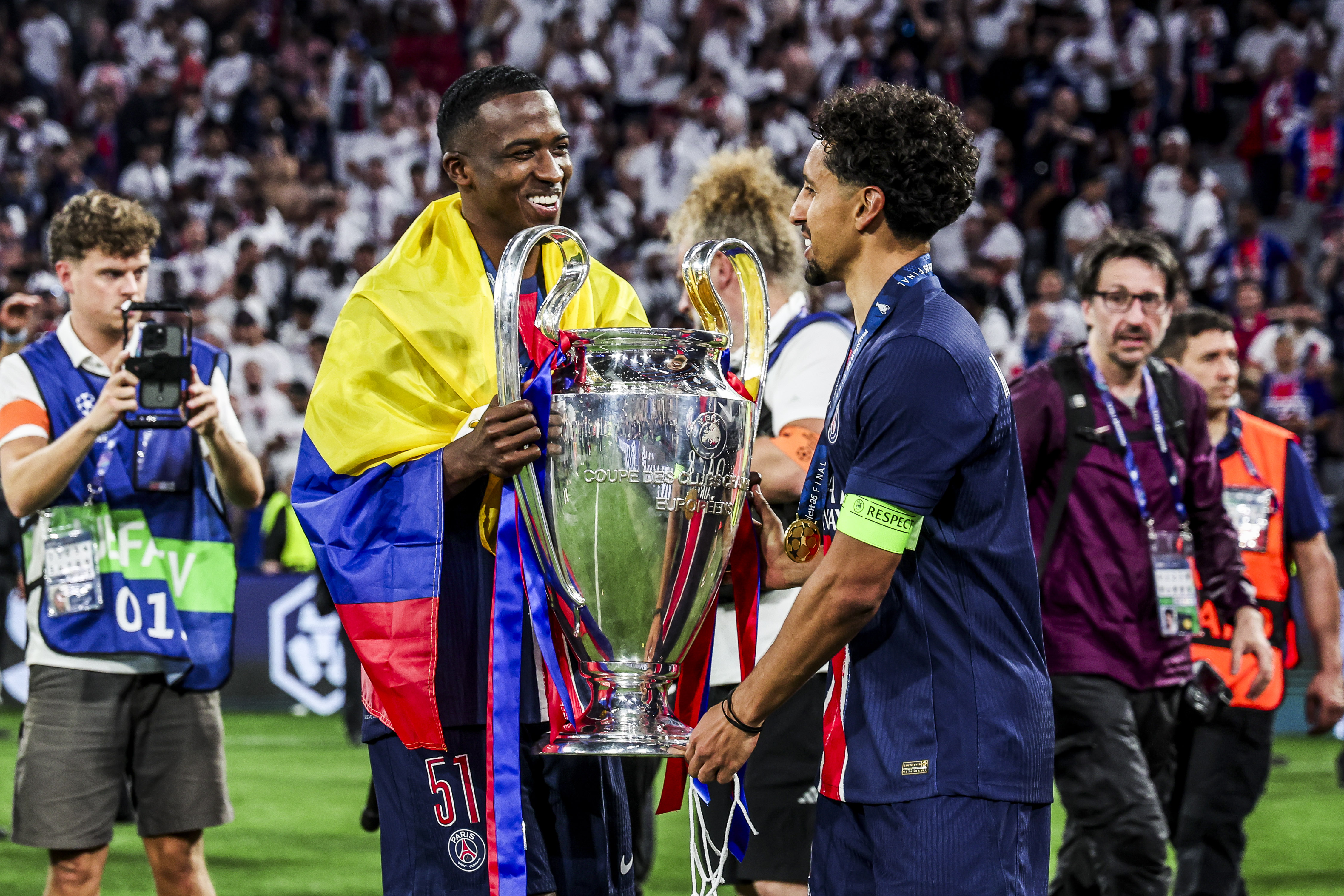 Mercato - Pacho a donné sa réponse à l'offre du PSG !